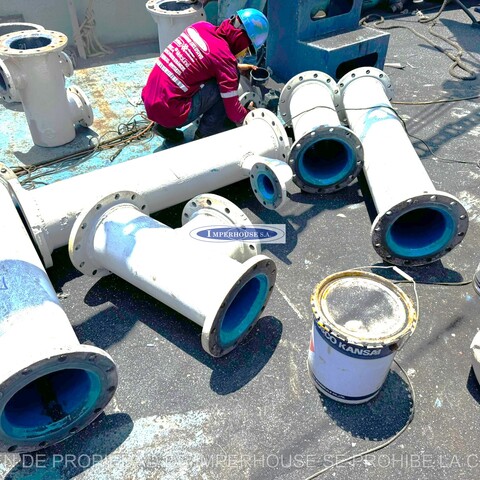 Tuberias de 10 pulgadas son recubiertas con epoxico ceramico